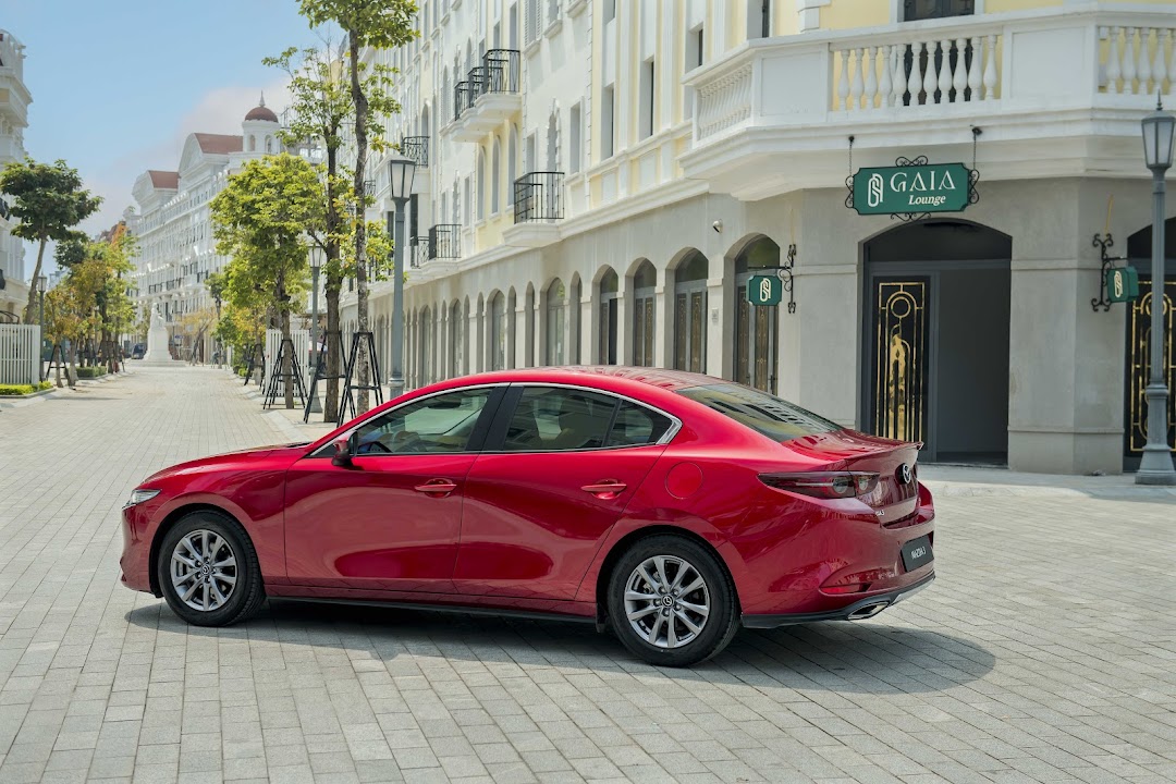Mazda3 Red Ngoai that 2 MAZDA3: MẪU XE "HOT" TRONG PHÂN KHÚC C-SEDAN